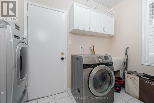 28 Petworth Road, Brampton, ON - Indoor Photo Showing Laundry Room