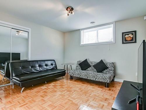 Chambre Ã Â coucher - 7655 Rue Liege, Brossard, QC - Indoor Photo Showing Bedroom