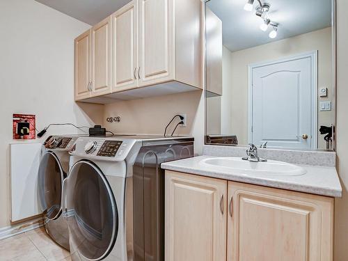 Laundry room - 7655 Rue Liege, Brossard, QC - Indoor Photo Showing Laundry Room