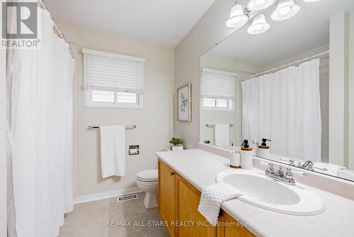 1134 Beaver Valley Crescent, Oshawa (Northglen), ON - Indoor Photo Showing Bathroom