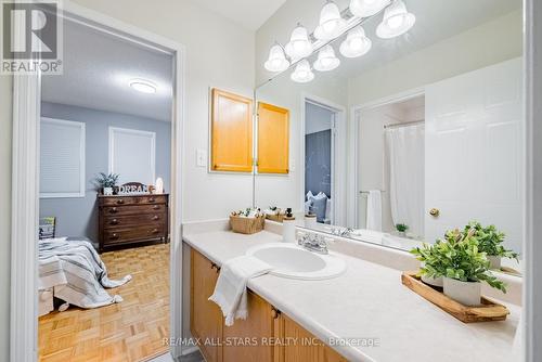 1134 Beaver Valley Crescent, Oshawa (Northglen), ON - Indoor Photo Showing Bathroom