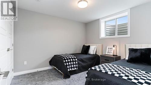 27 Feathers Crossing, St. Thomas, ON - Indoor Photo Showing Bedroom