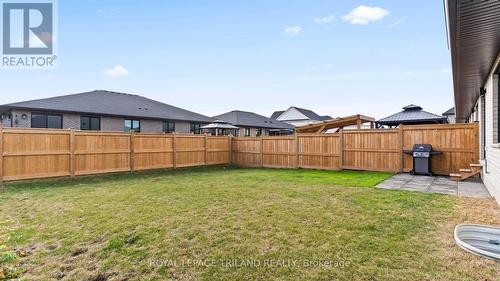 27 Feathers Crossing, St. Thomas, ON - Outdoor