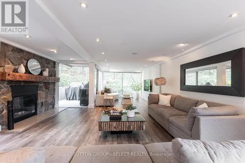 1455 Corley Drive, London, ON - Indoor Photo Showing Living Room With Fireplace