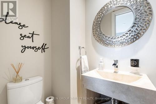 1455 Corley Drive, London, ON - Indoor Photo Showing Bathroom