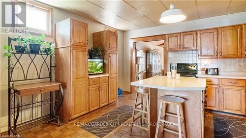 41 Berryman Avenue, St. Catharines, ON - Indoor Photo Showing Kitchen