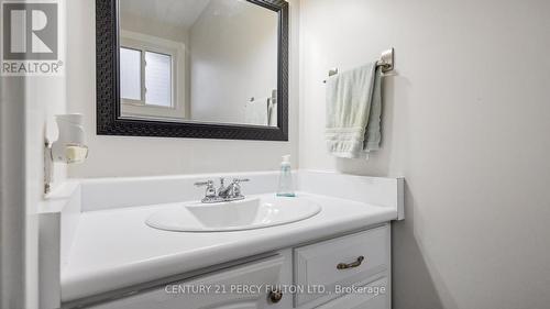 37 Burke Drive, Haldimand, ON - Indoor Photo Showing Bathroom