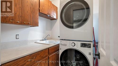 37 Burke Drive, Haldimand, ON - Indoor Photo Showing Laundry Room