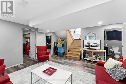 233 Grandview Drive, Alnwick/Haldimand, ON - Indoor Photo Showing Living Room