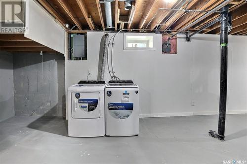 142 Trudelle Crescent, Regina, SK - Indoor Photo Showing Laundry Room