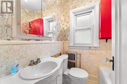 174 Gamble Avenue, Toronto, ON - Indoor Photo Showing Bathroom