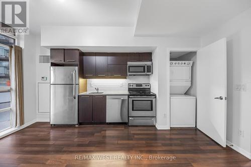 302 - 38 Joe Shuster Way, Toronto, ON - Indoor Photo Showing Kitchen