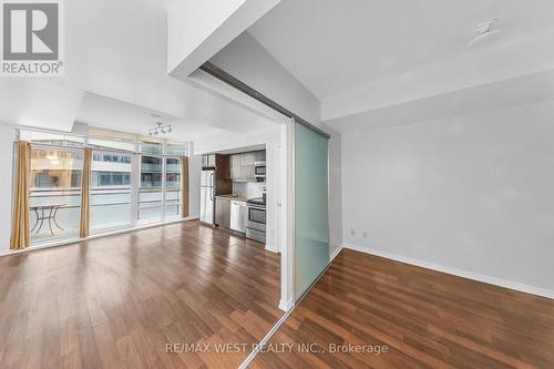 302 - 38 Joe Shuster Way, Toronto, ON - Indoor Photo Showing Other Room