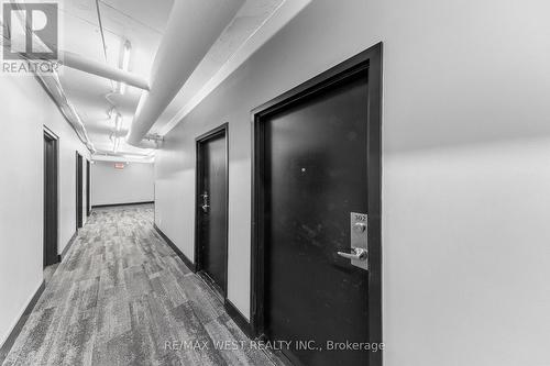 302 - 38 Joe Shuster Way, Toronto, ON - Indoor Photo Showing Other Room