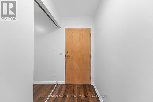 302 - 38 Joe Shuster Way, Toronto, ON - Indoor Photo Showing Other Room