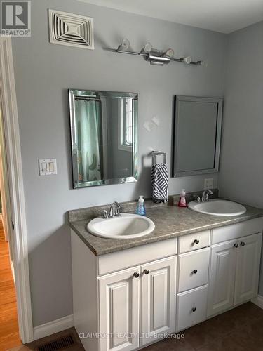 174 Jv Bonhomme Boulevard, Timmins (Tnw - Vic Heights), ON - Indoor Photo Showing Bathroom