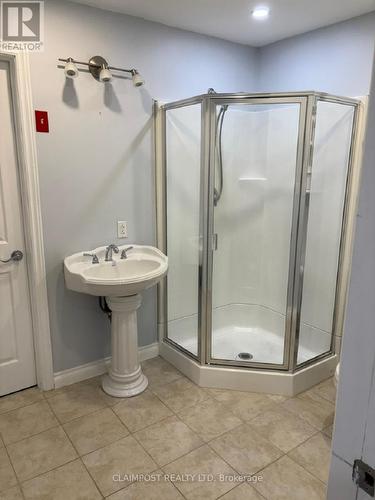 174 Jv Bonhomme Boulevard, Timmins (Tnw - Vic Heights), ON - Indoor Photo Showing Bathroom