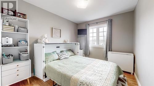 25 Hopeall Street, St. John'S, NL - Indoor Photo Showing Bedroom