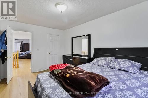 25 Heartview Road, Brampton, ON - Indoor Photo Showing Bedroom