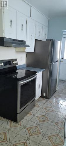 Upper - 26 Greenwood Crescent, Brampton, ON - Indoor Photo Showing Kitchen