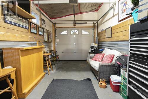 179 Promenade Dr, Sault Ste. Marie, ON - Indoor Photo Showing Garage