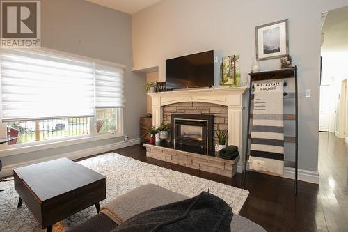 179 Promenade Dr, Sault Ste. Marie, ON - Indoor Photo Showing Living Room With Fireplace