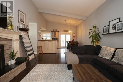 179 Promenade Dr, Sault Ste. Marie, ON - Indoor Photo Showing Living Room With Fireplace