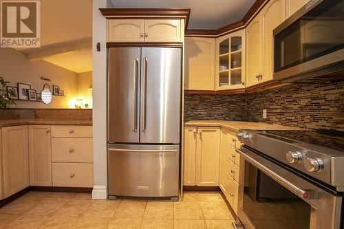 179 Promenade Dr, Sault Ste. Marie, ON - Indoor Photo Showing Kitchen