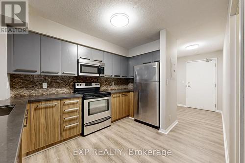 1401 - 11 St. Joseph Street, Toronto (Bay Street Corridor), ON - Indoor Photo Showing Kitchen