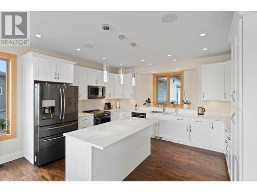 6560 Monck Park Road, Merritt, BC - Indoor Photo Showing Kitchen With Upgraded Kitchen