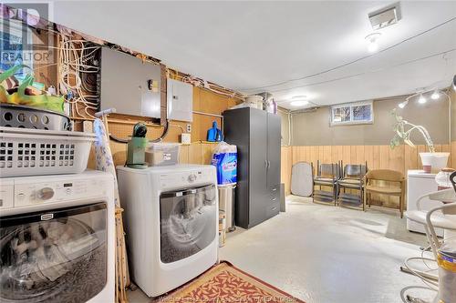 405 Laurier Drive, Lasalle, ON - Indoor Photo Showing Laundry Room