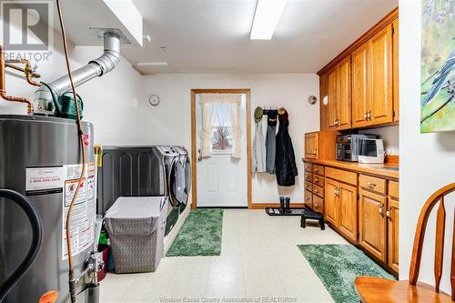 1462 County Rd 22, Lakeshore, ON - Indoor Photo Showing Laundry Room