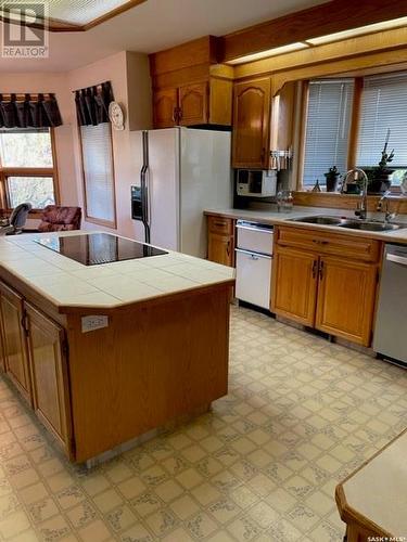 525 Fir Crescent, Carrot River, SK - Indoor Photo Showing Kitchen With Double Sink