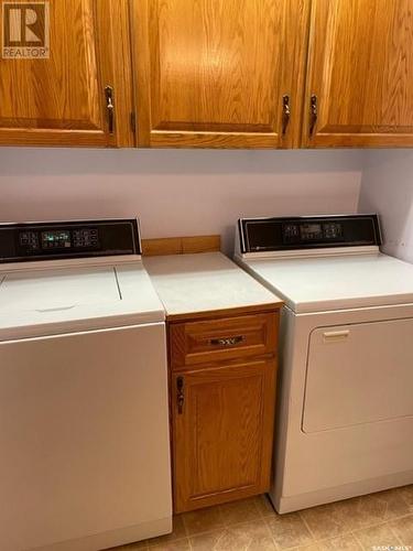 525 Fir Crescent, Carrot River, SK - Indoor Photo Showing Laundry Room