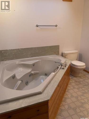 525 Fir Crescent, Carrot River, SK - Indoor Photo Showing Bathroom