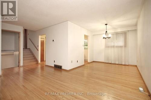 388 Marken Court, Oshawa, ON - Indoor Photo Showing Other Room