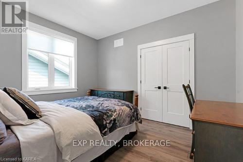 11 New Haven Gate W, Westport, ON - Indoor Photo Showing Bedroom