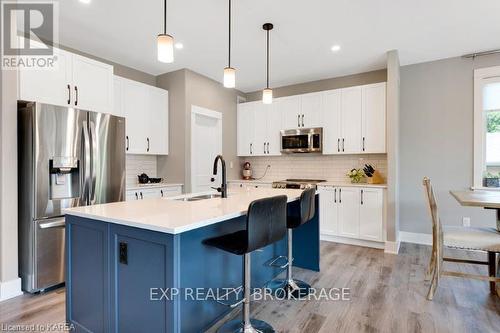 11 New Haven Gate W, Westport, ON - Indoor Photo Showing Kitchen With Double Sink With Upgraded Kitchen