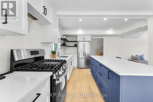 40 Parkview Avenue, Fort Erie, ON - Indoor Photo Showing Kitchen