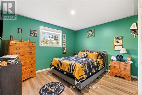 110 Canal Street, Quinte West, ON - Indoor Photo Showing Bedroom