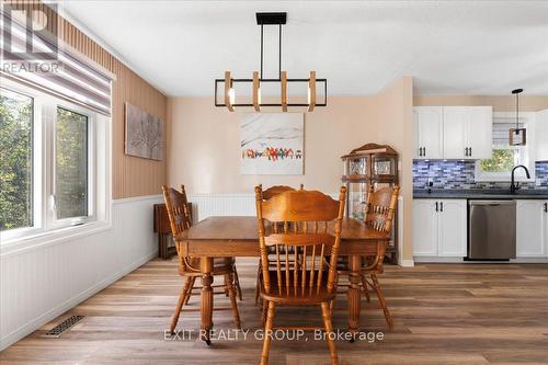 110 Canal Street, Quinte West, ON - Indoor Photo Showing Dining Room