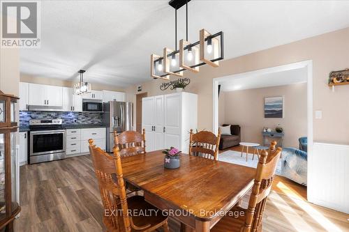 110 Canal Street, Quinte West, ON - Indoor Photo Showing Dining Room