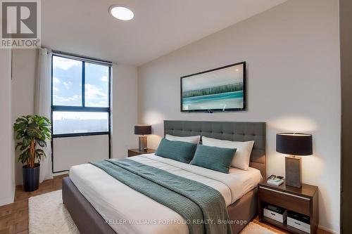 1705 - 260 Seneca Hill Drive, Toronto, ON - Indoor Photo Showing Bedroom