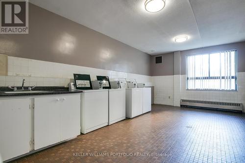 1705 - 260 Seneca Hill Drive, Toronto, ON - Indoor Photo Showing Laundry Room