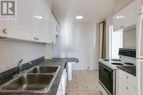 1705 - 260 Seneca Hill Drive, Toronto, ON - Indoor Photo Showing Kitchen With Double Sink