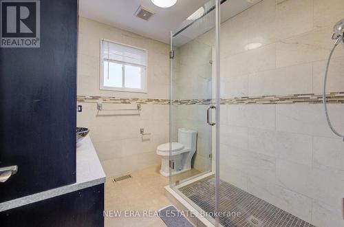 495 Templemead Drive, Hamilton, ON - Indoor Photo Showing Bathroom