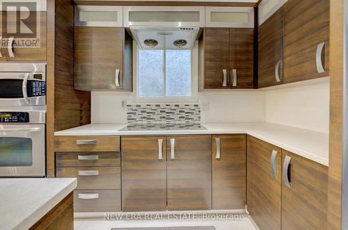 495 Templemead Drive, Hamilton, ON - Indoor Photo Showing Kitchen