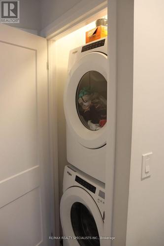 7 - 51 Sparrow Avenue, Cambridge, ON - Indoor Photo Showing Laundry Room