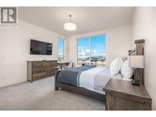 primary bedroom - 105 Predator Ridge Drive Unit# 3, Vernon, BC - Indoor Photo Showing Bedroom