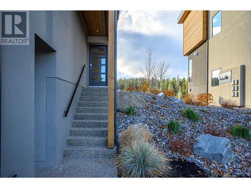 Entrance up to main level - 105 Predator Ridge Drive Unit# 3, Vernon, BC - Outdoor